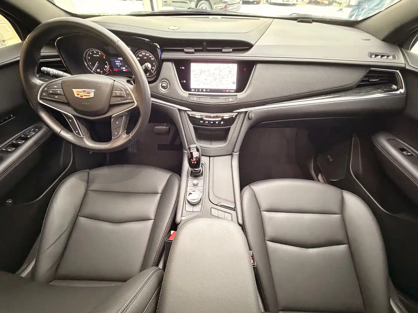 Cadillac XT5 2022 2.0T 2WD Luxury фото 12