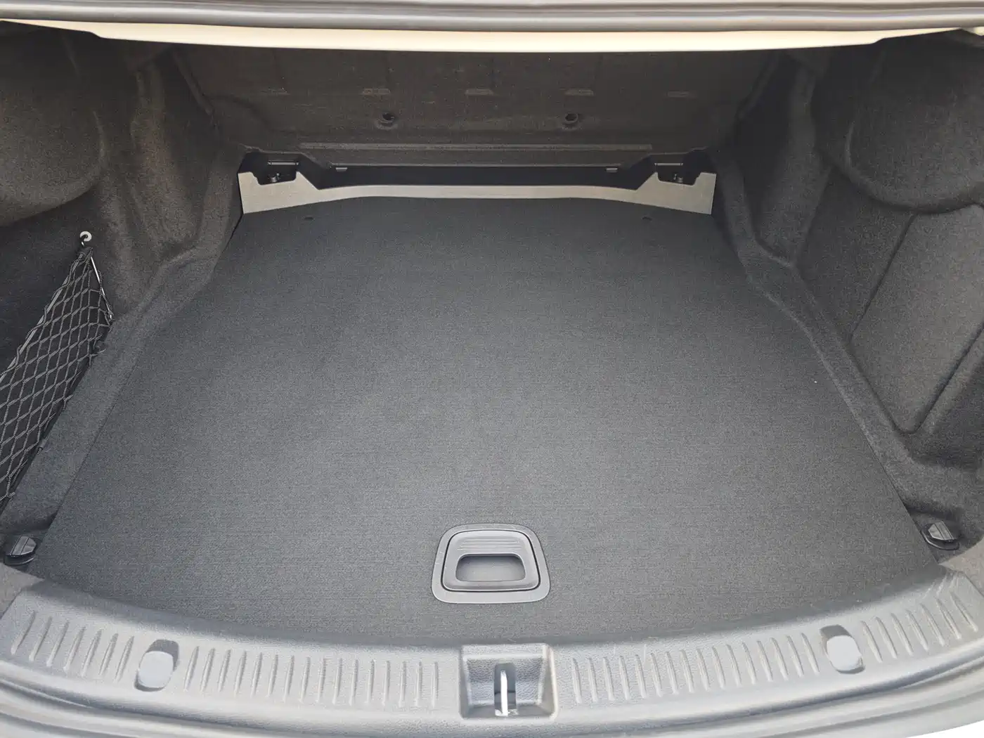 Mercedes-Benz E-Class 2016 E 200 L Sport Type фото 22