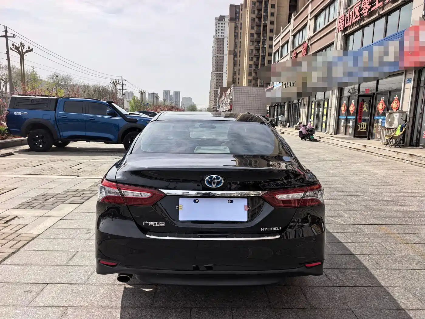 Toyota Camry 2018 Hybrid 2.5HG Luxury Edition фото 8
