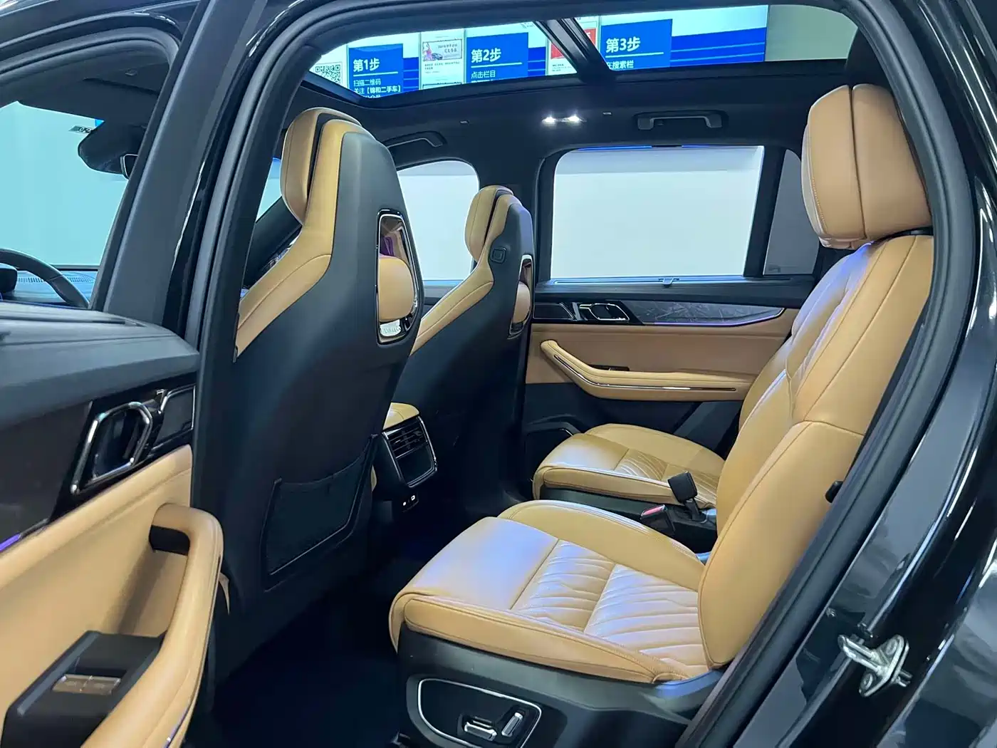 Lynk & Co 09 2021 2.0T Halo 7-seater фото 4