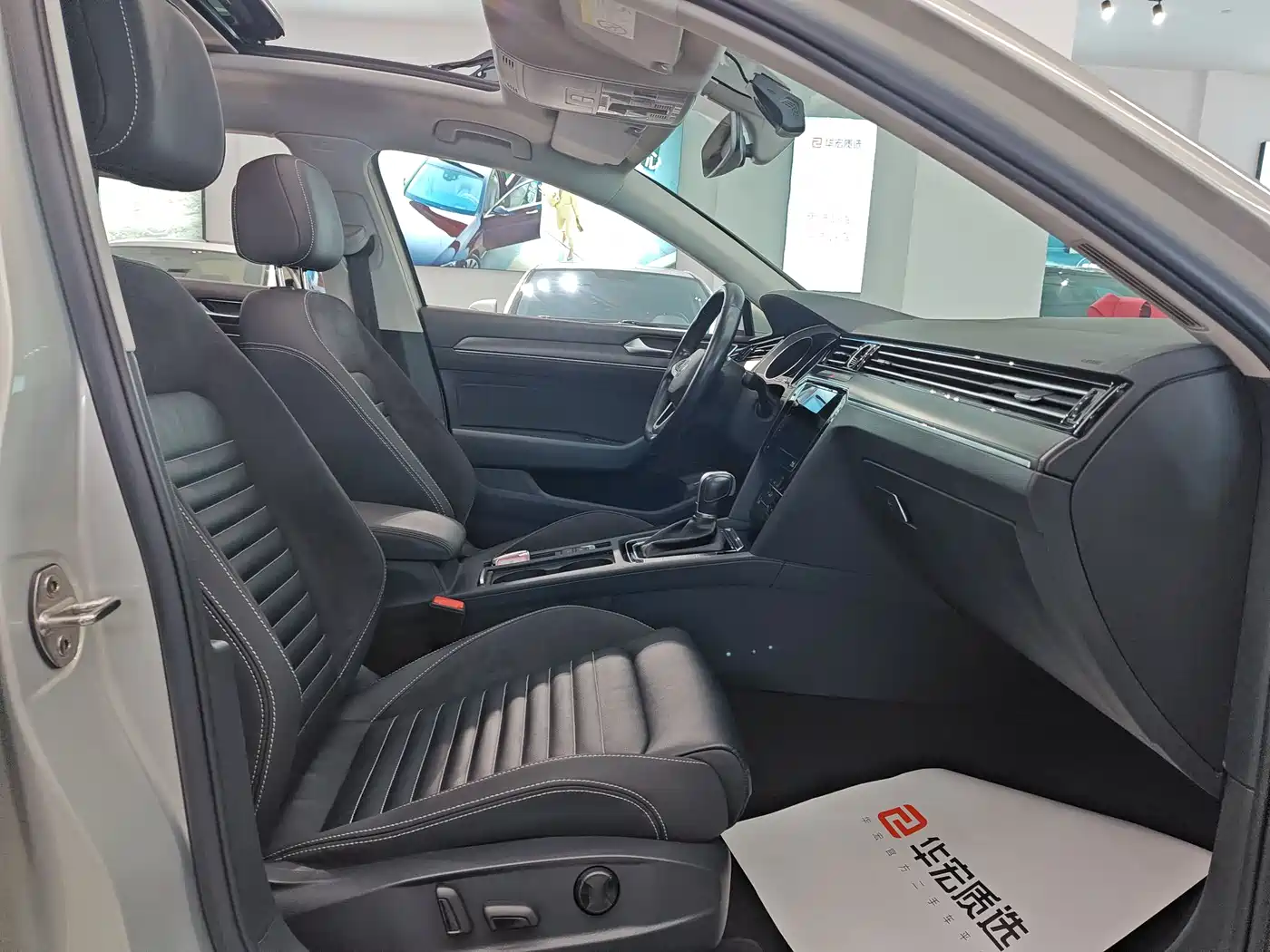 Volkswagen Magotan 2020 330TSI DSG Leading фото 10