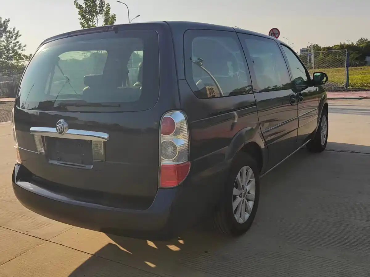 Buick GL8 2014 2.4L Classic Edition фото 6