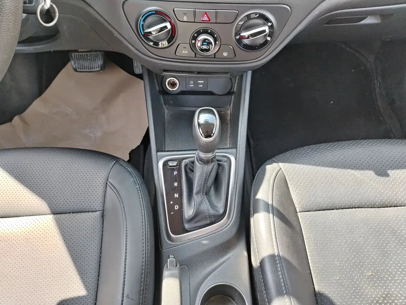 Hyundai Verna 2016 1.4L Automatic Cool Edition GLS фото 7