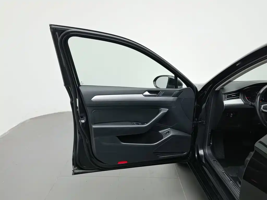 Volkswagen Magotan, миниатюра 8