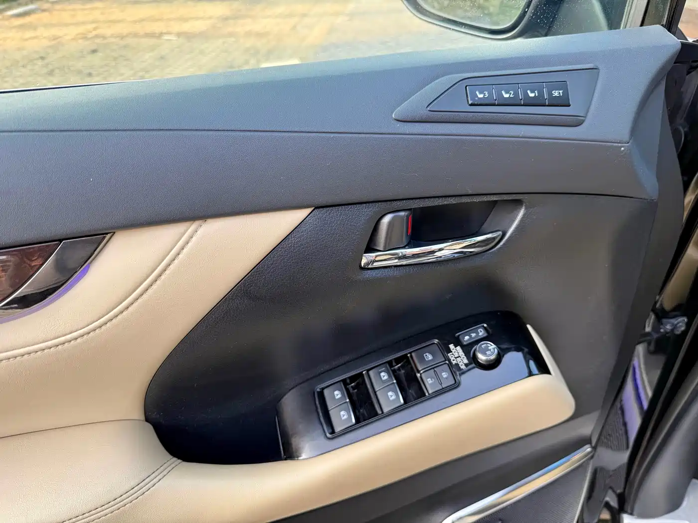 Toyota Alphard 2018 Facelift 3.5L Luxury Edition фото 12