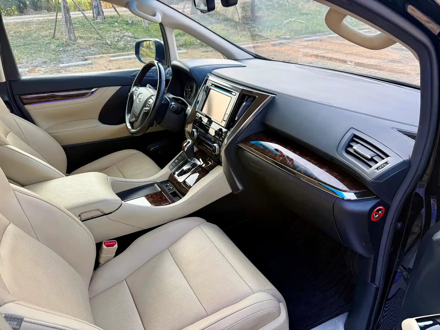 Toyota Alphard 2018 Facelift 3.5L Luxury Edition фото 14
