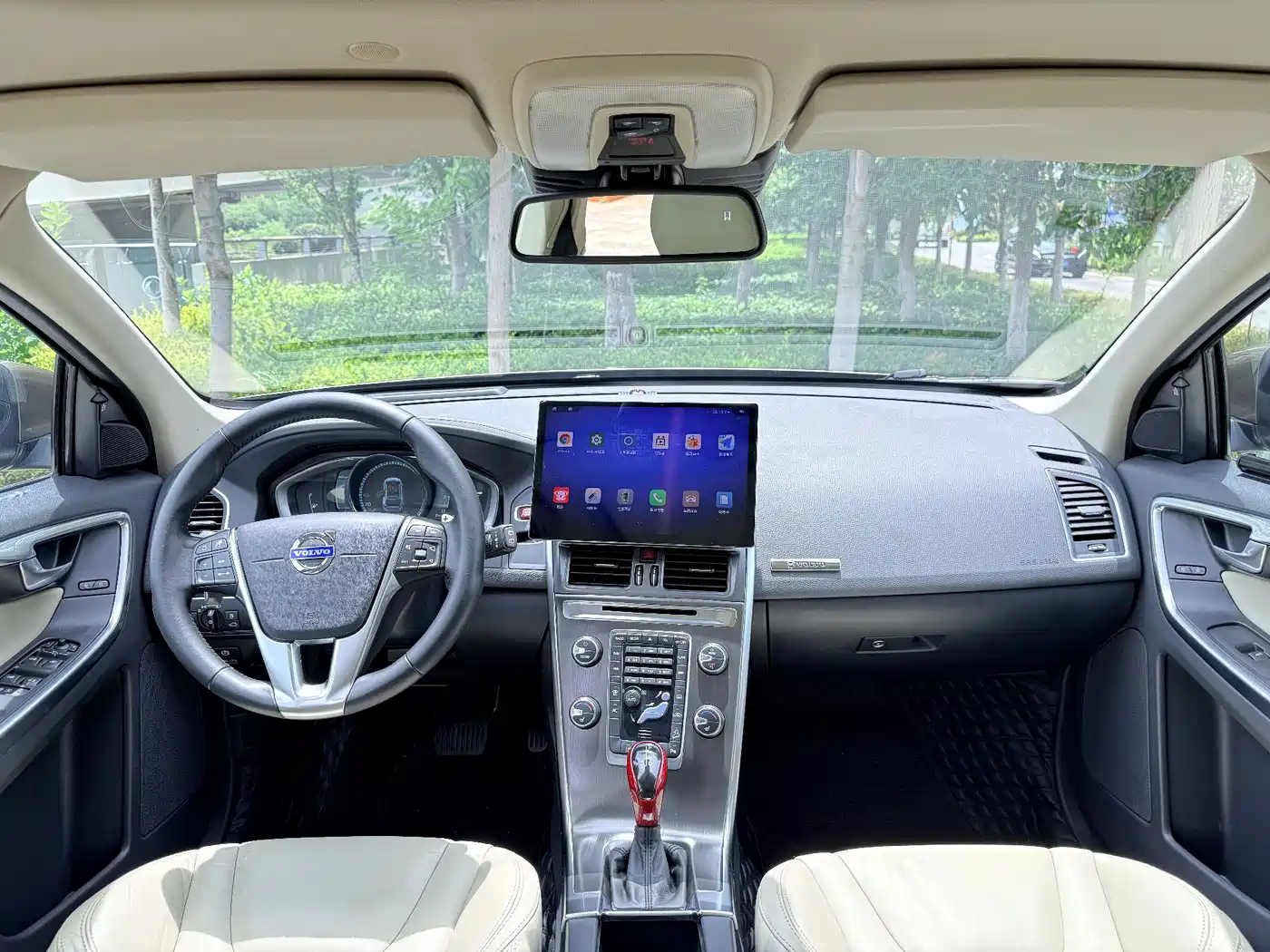 Photo 10 - Volvo XC60 (Import)