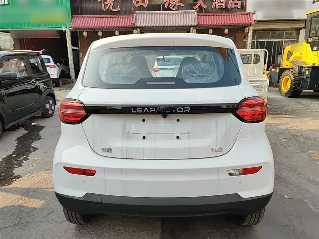 ZERO-RUNNING CAR ZERO RUN T03