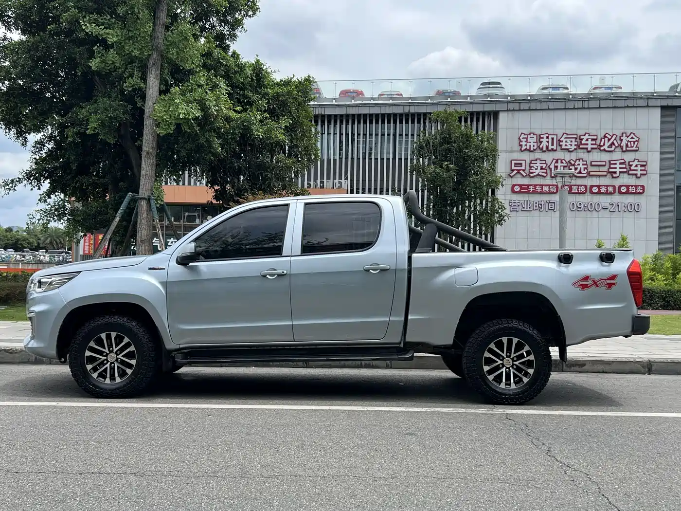 Foton Tunland Yutu 2021 2020 2.0T Yutu 9 Diesel 4WD Luxury Long Wheelbase 4F20TC