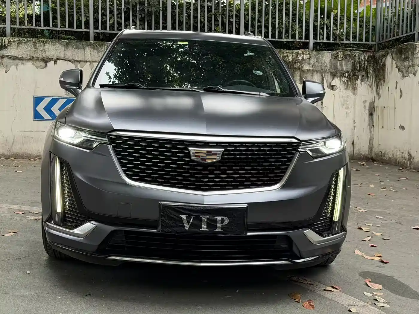 CADILLAC XT6