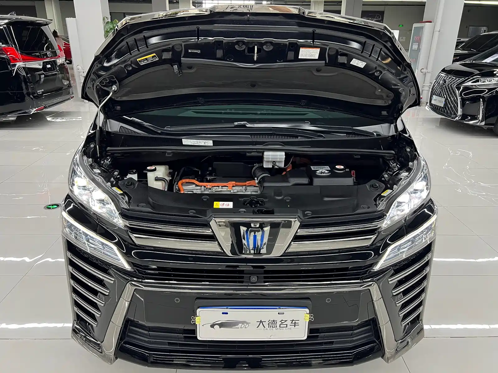 Фото 26 - Toyota Vellfire