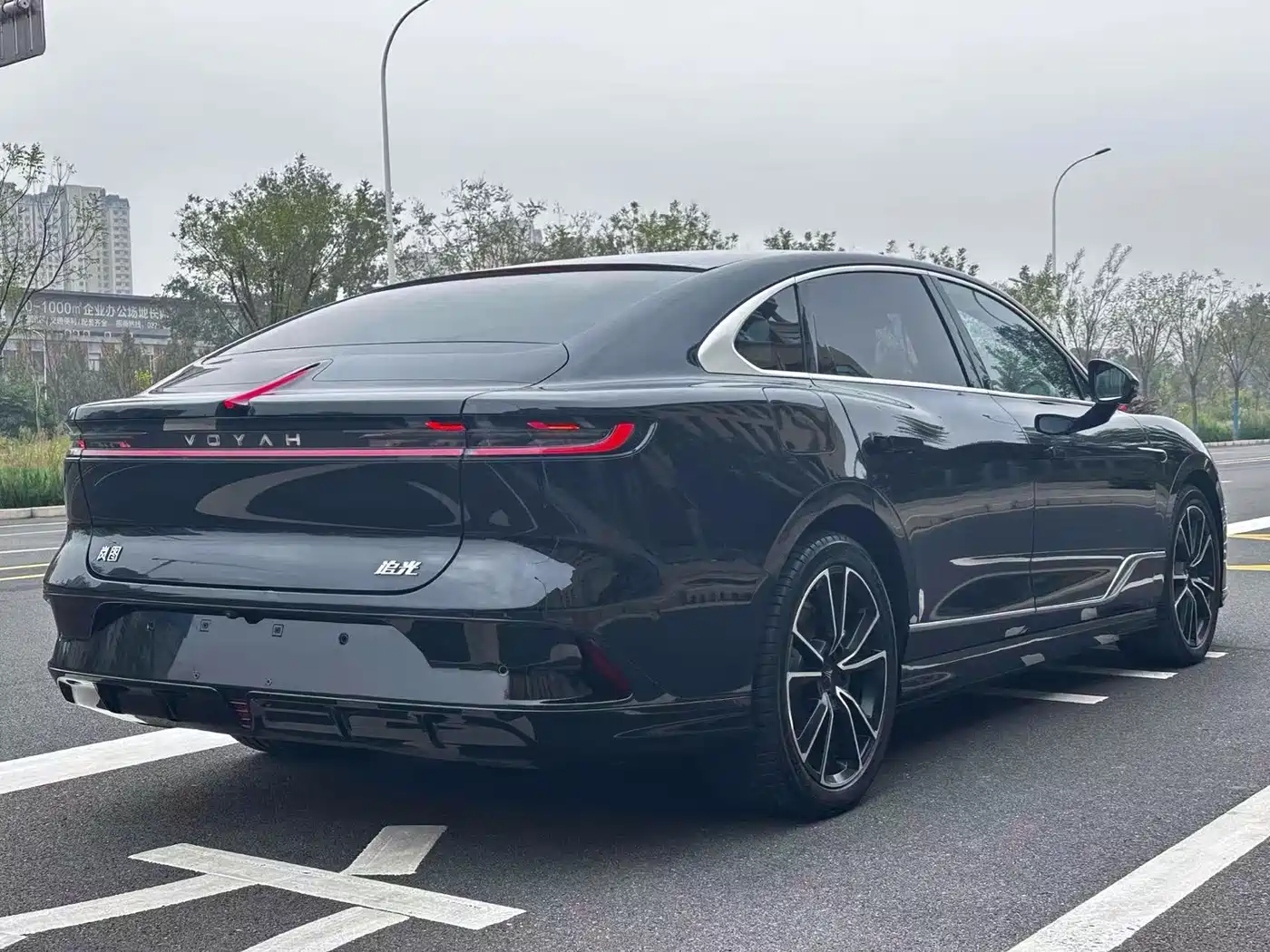 Voyah Auto VOYAH Zhuiguang 2024 2024 PHEV AWD Ultra Long Range Flagship
