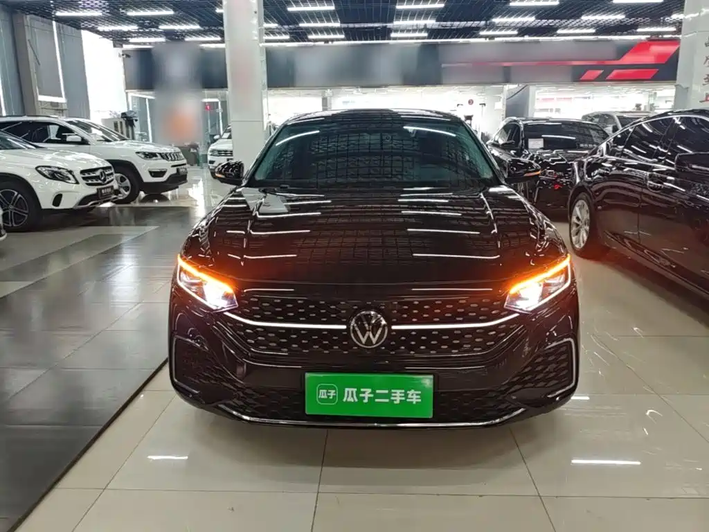 Фото 3 - Volkswagen Passat