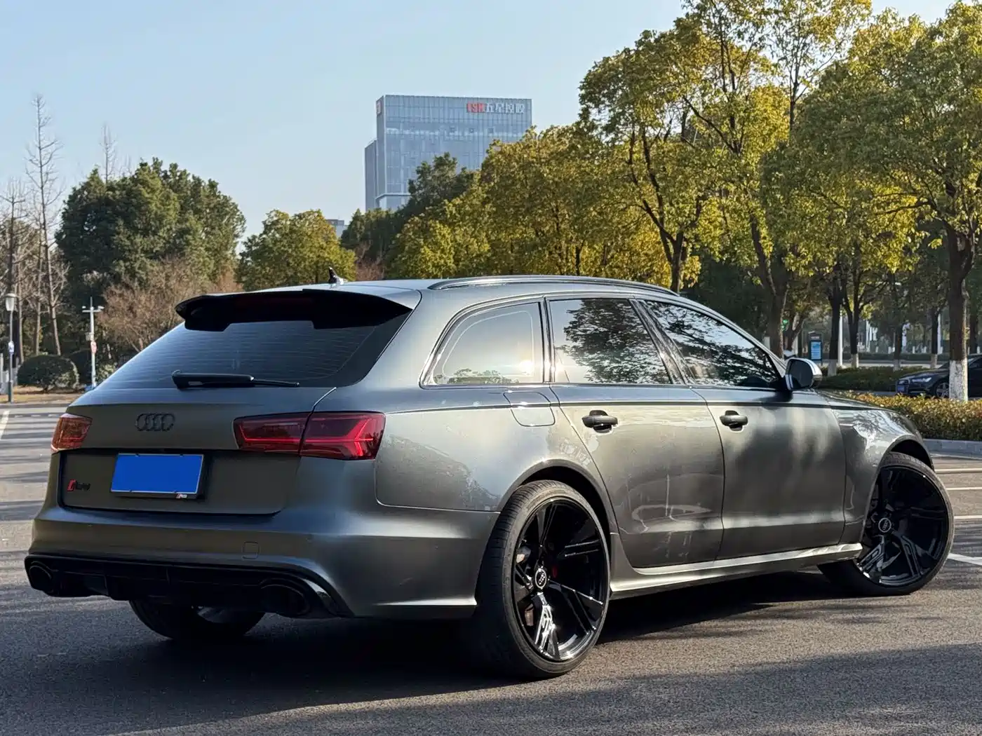Audi RS 6 2016 RS 6 4.0T Avant фото 3