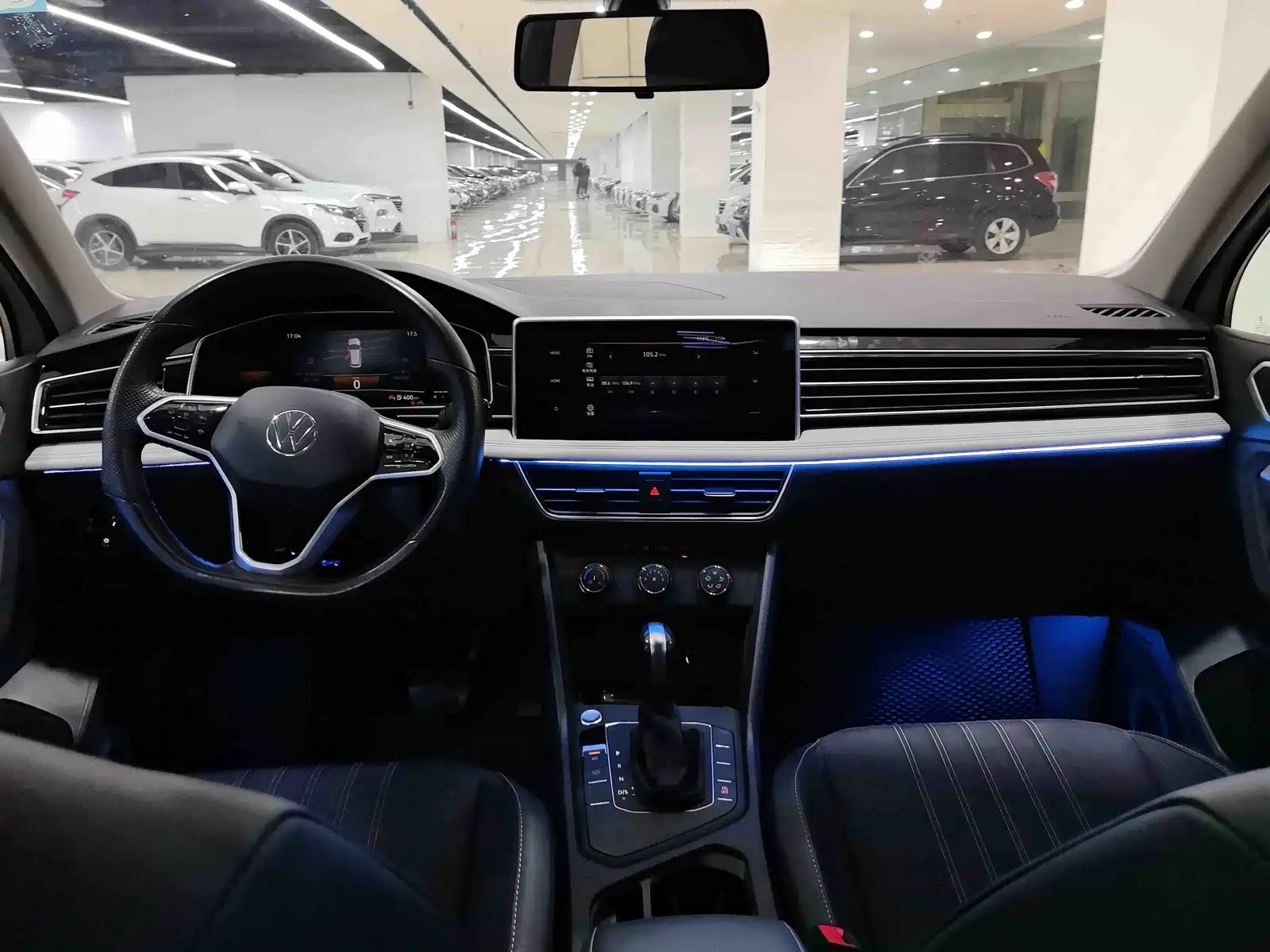 Фото 8 - Volkswagen Tiguan L