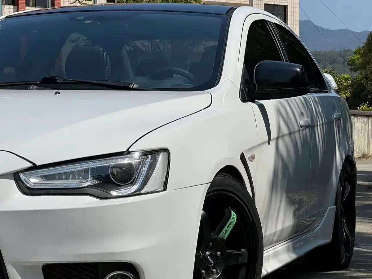 Mitsubishi Lancer EX 2013 Fashion Edition 1.8L Manual Wisdom фото 4