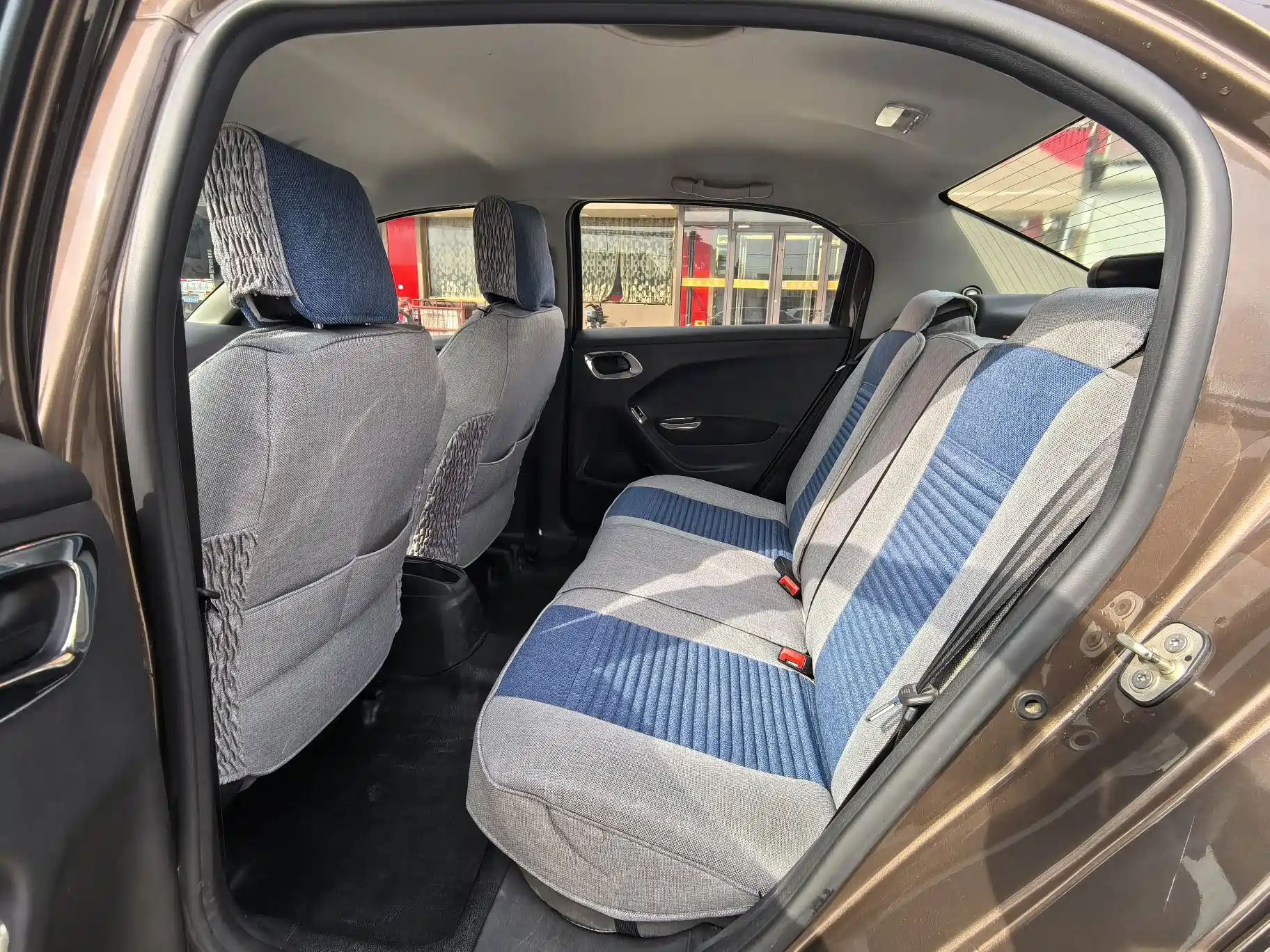 صورة 9 - Peugeot 301