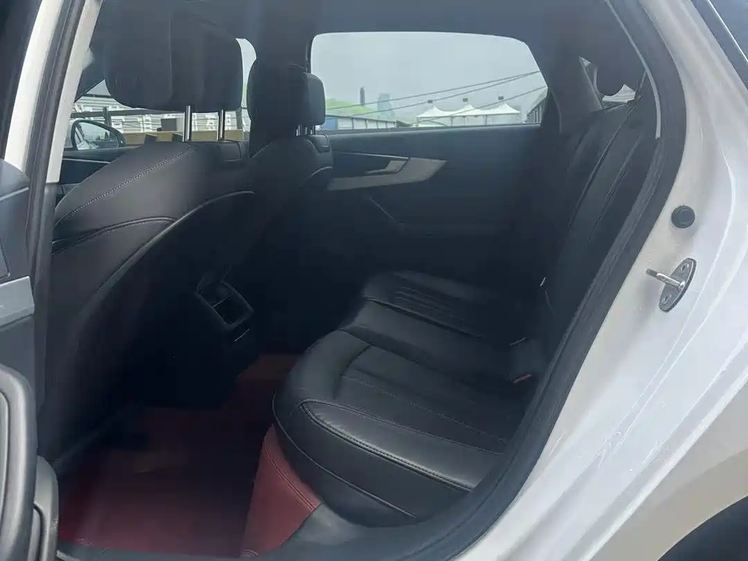 Audi A4L 2020 40 TFSI Fashion Dynamic Edition фото 9