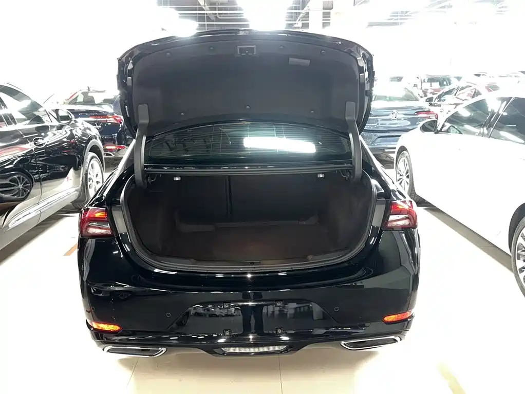 Buick LaCrosse 2022 652T Luxury фото 14