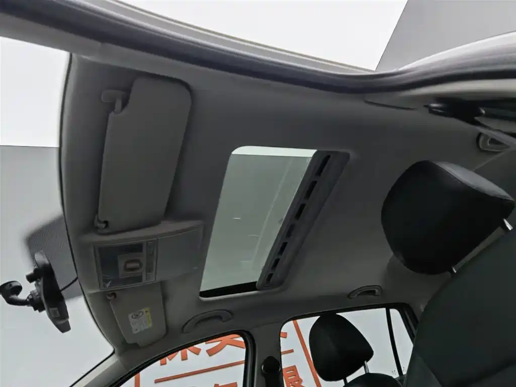 Volkswagen Lavida Tour 2017 180TSI DSG Comfort Edition фото 14