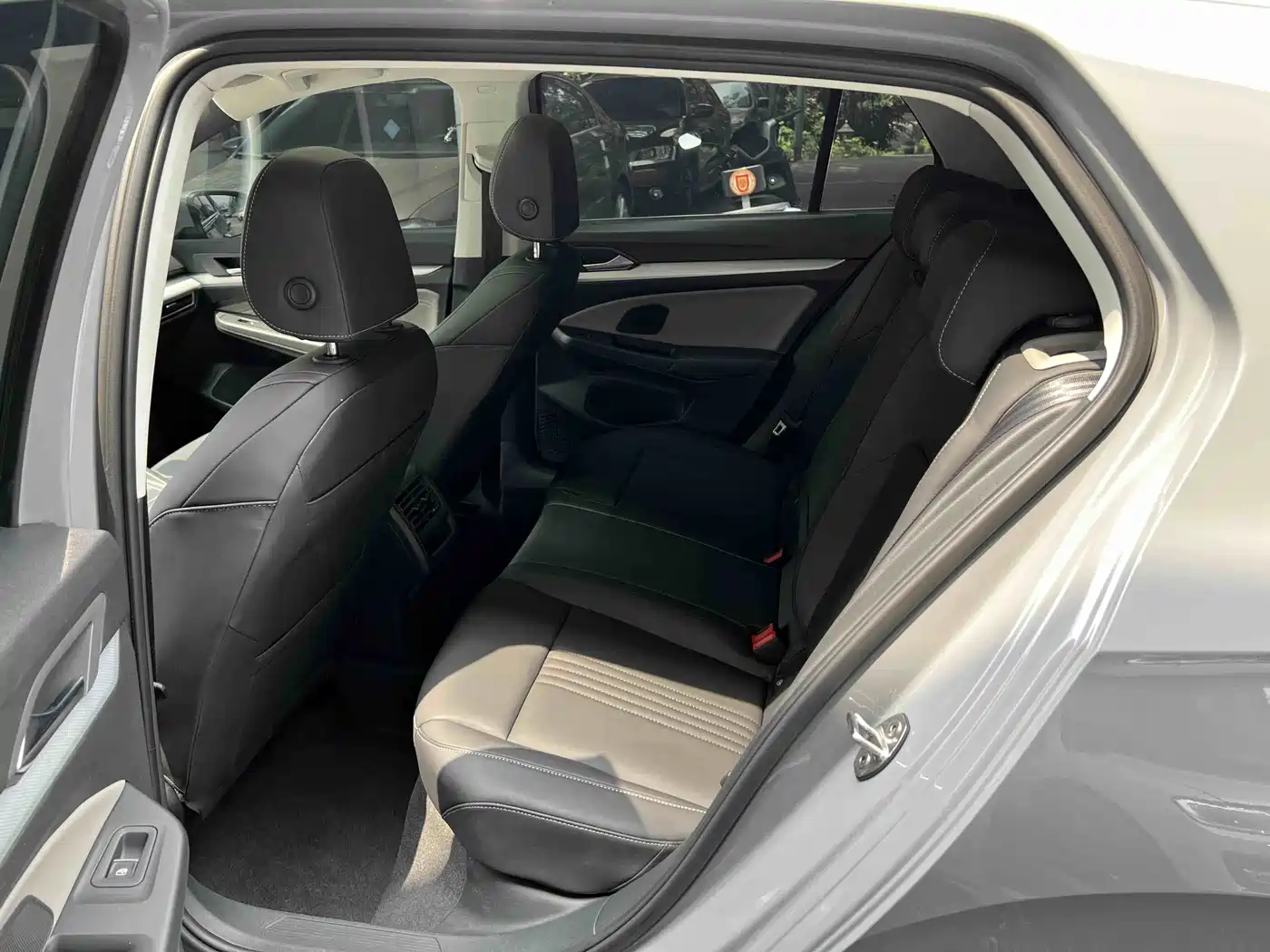 Volkswagen Golf 2025 2024 280TSI DSG R-Line 50th Anniversary Edition