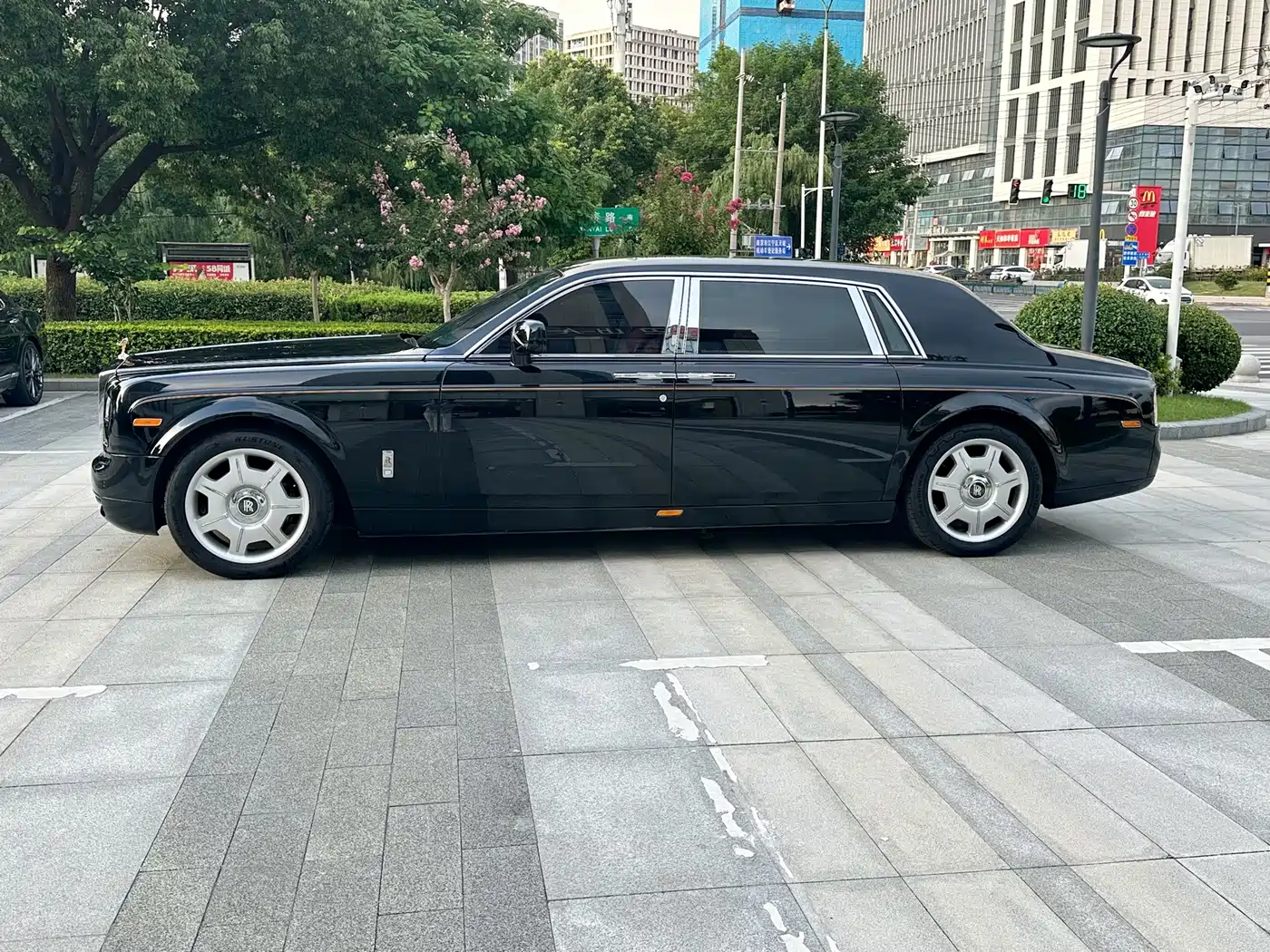 Rolls-Royce Phantom 2013 2013 6.7L Extended Wheelbase (EWB)