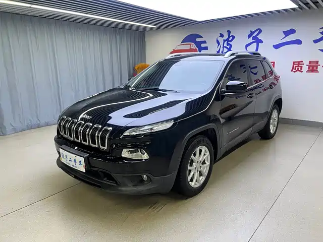  Jeep Cherokee 2016 2.4L Leading Edition