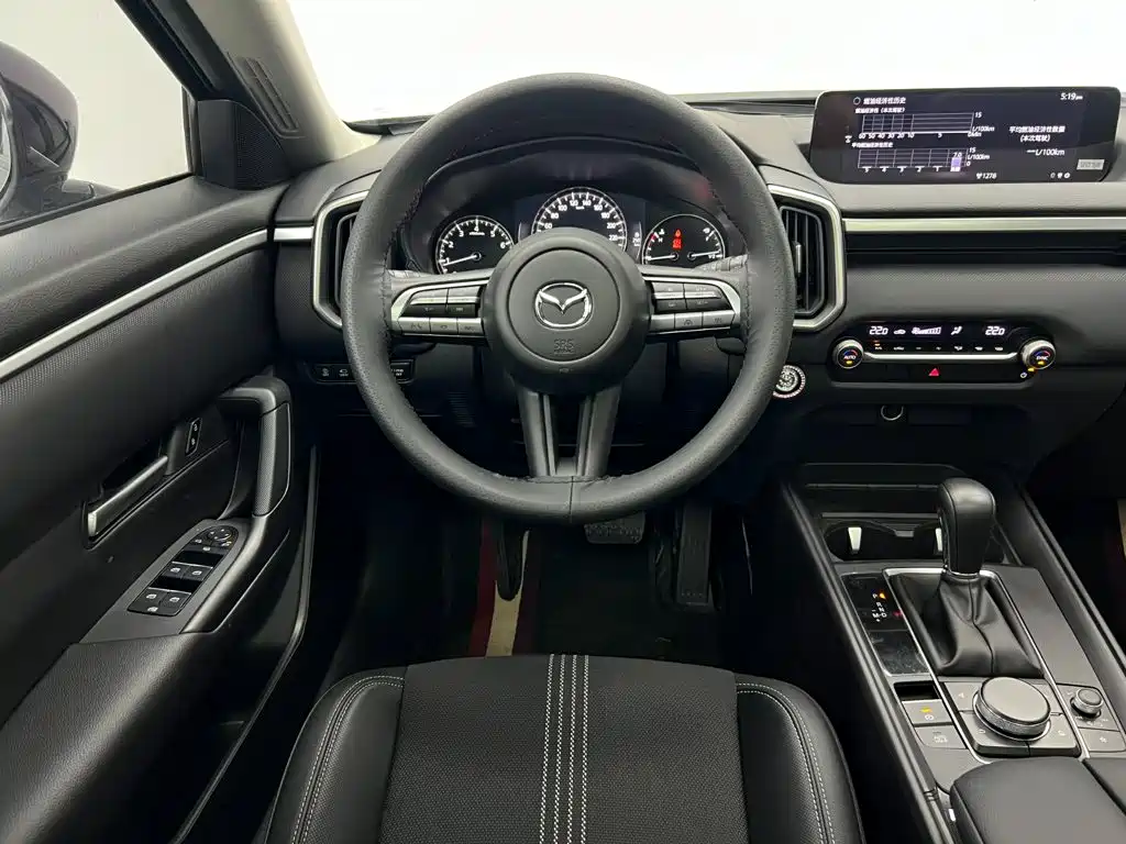 Фото 21 - Mazda CX-50