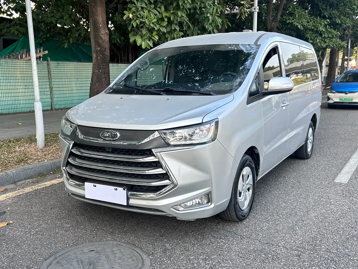 JAC Refine M4 2021 2.0L Manual Comfort Edition