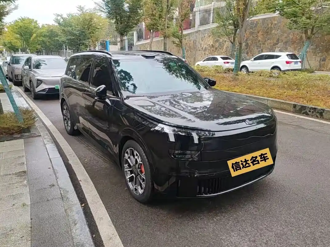 Lynk & Co 900 2025 2025 2.0T Ultra