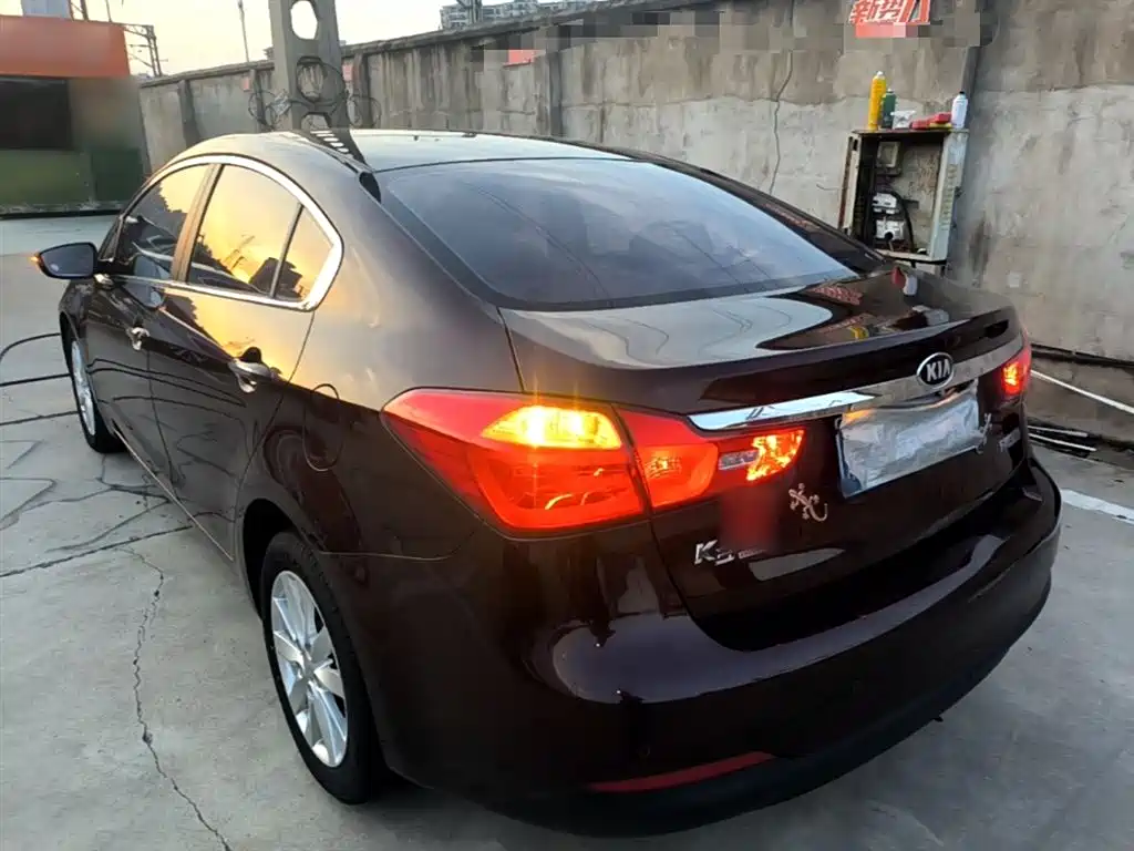 Kia K3 2013 1.6L Automatic GLS фото 5