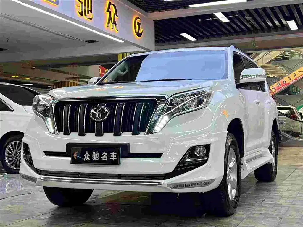 Toyota Prado 2015 2.7L Automatic Standard фото 3
