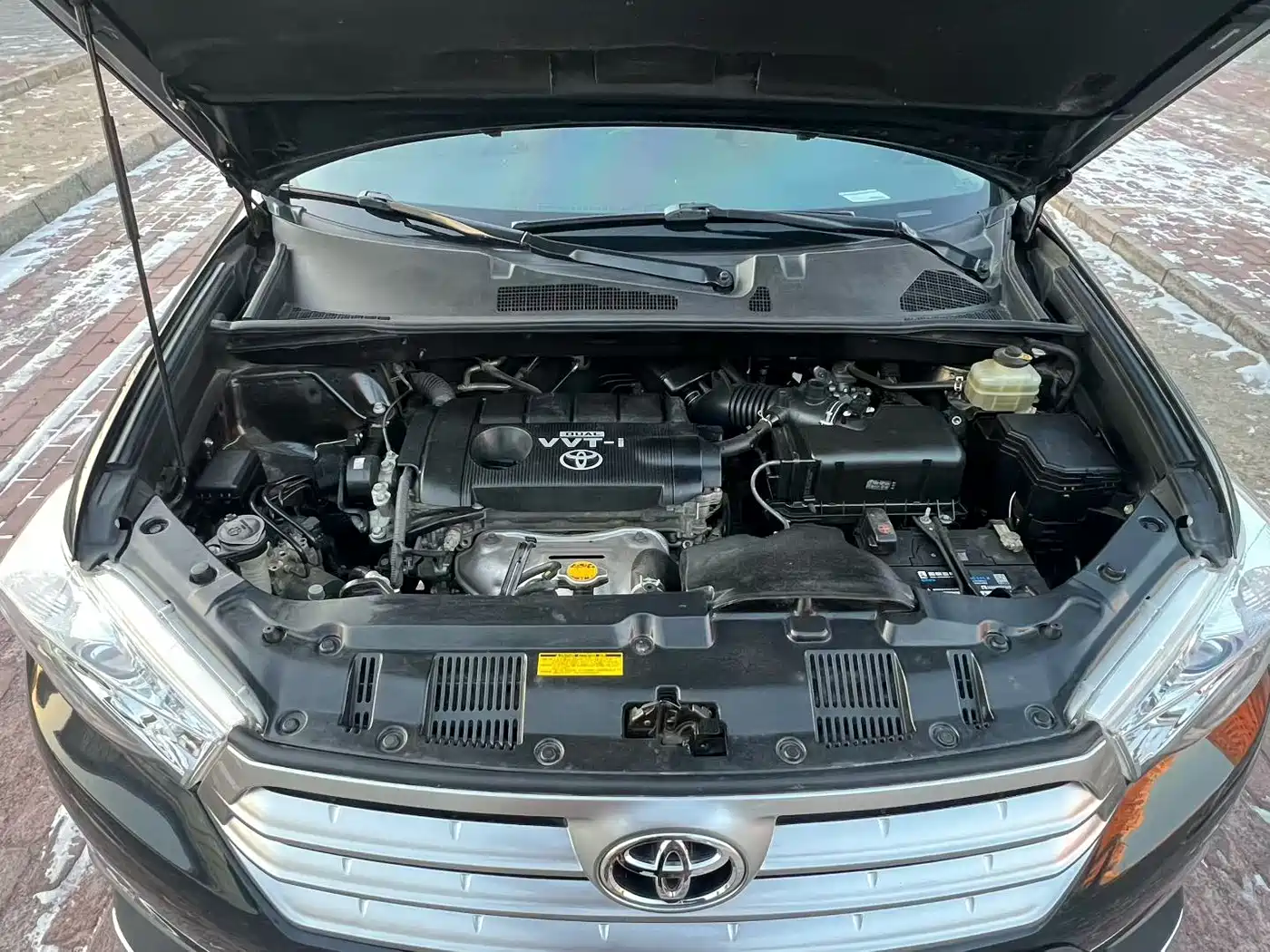 Toyota Highlander 2012 2.7L 2WD 7-Seater Luxury Edition фото 17