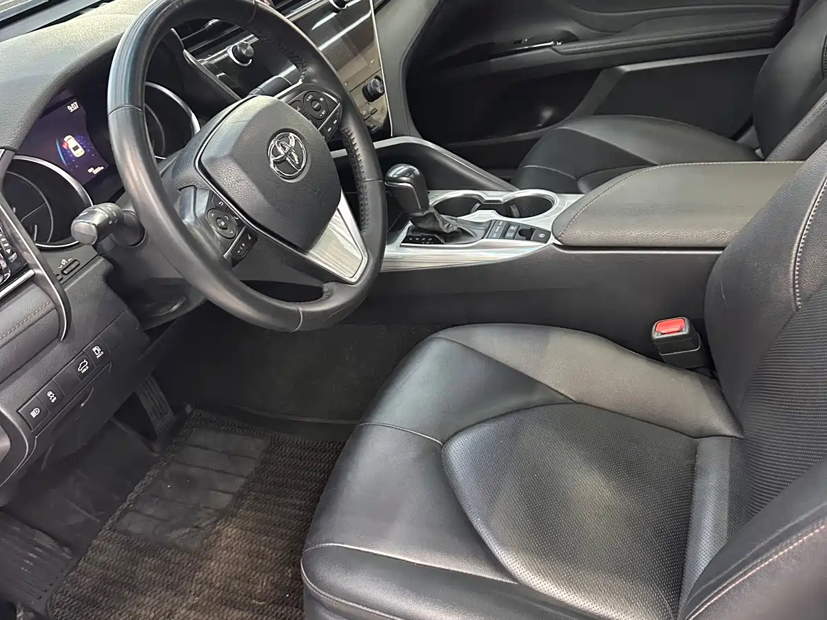 Toyota Camry 2019 Facelift Hybrid 2.5HG Luxury Edition фото 5