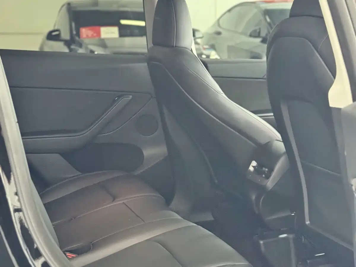 Фото 9 - Tesla Model Y