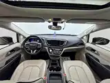 Фото 4 - Chrysler Pacifica PHEV