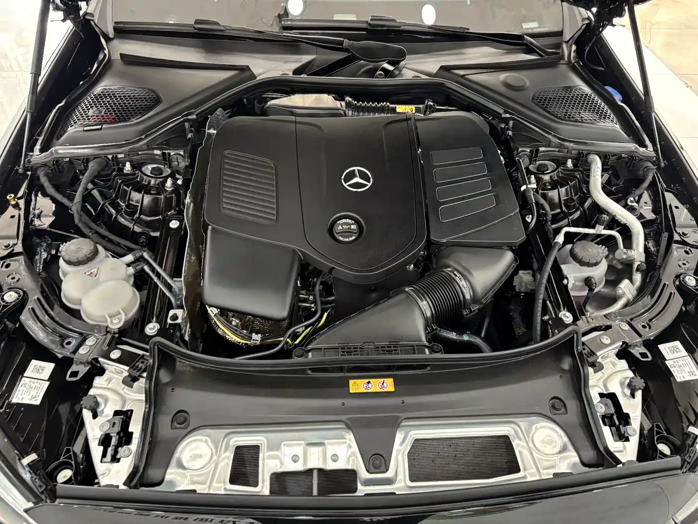 Mercedes-Benz E-Class 2026 E 300 L Luxury фото 30