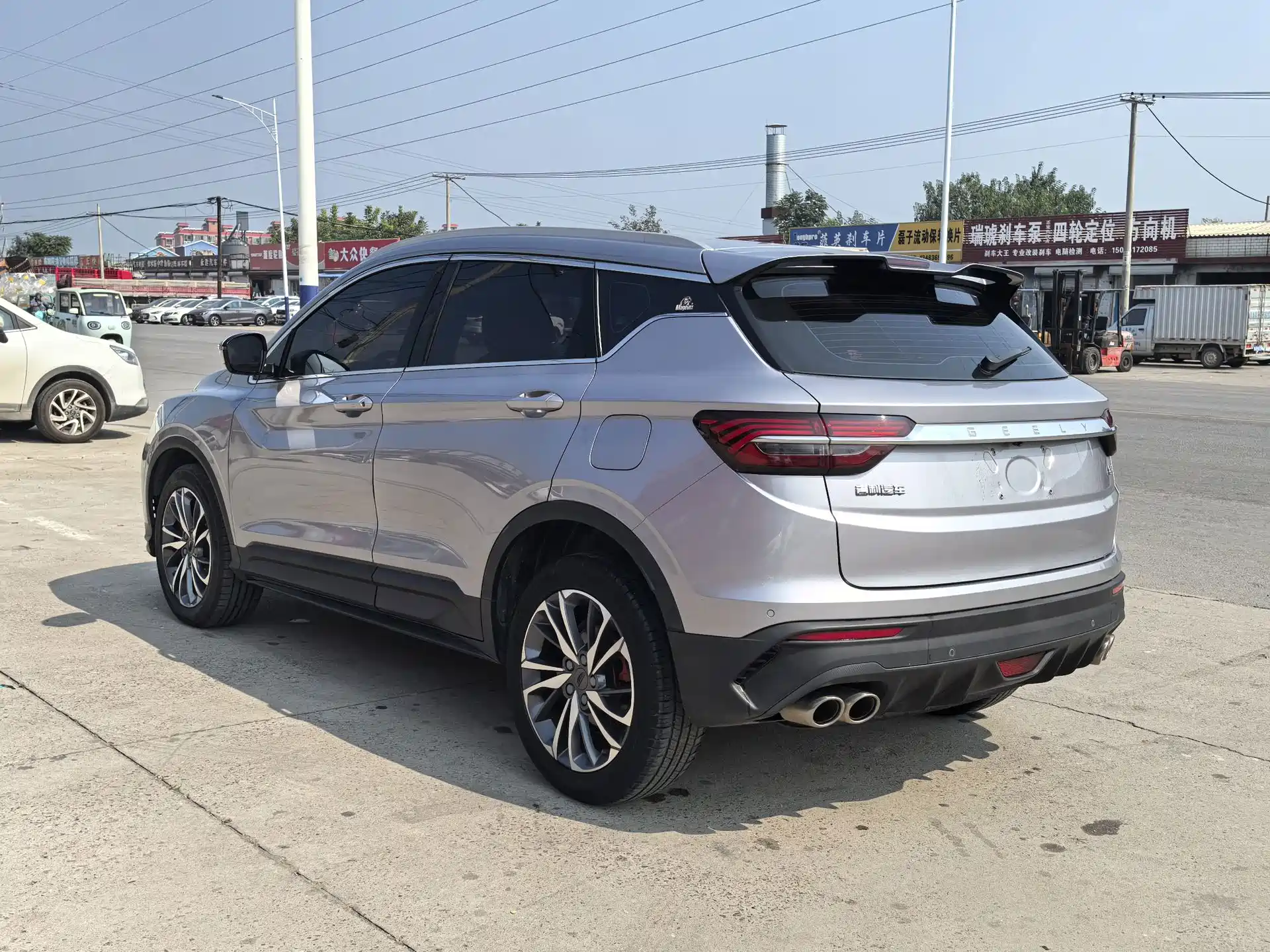 Фото 5 - Geely Coolray