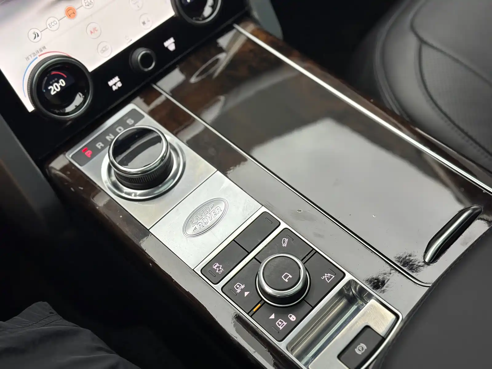 Фото 22 - Land Rover Range Rover