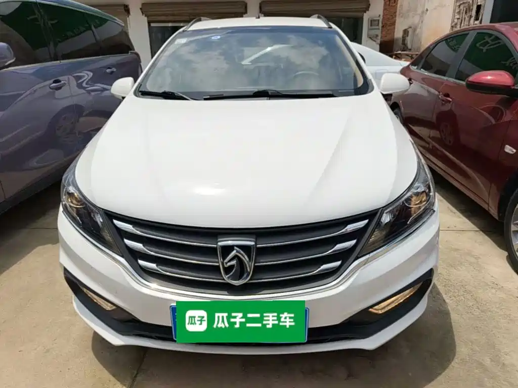 Baojun 310W 2021 2017 1.5L Manual Comfort China VI