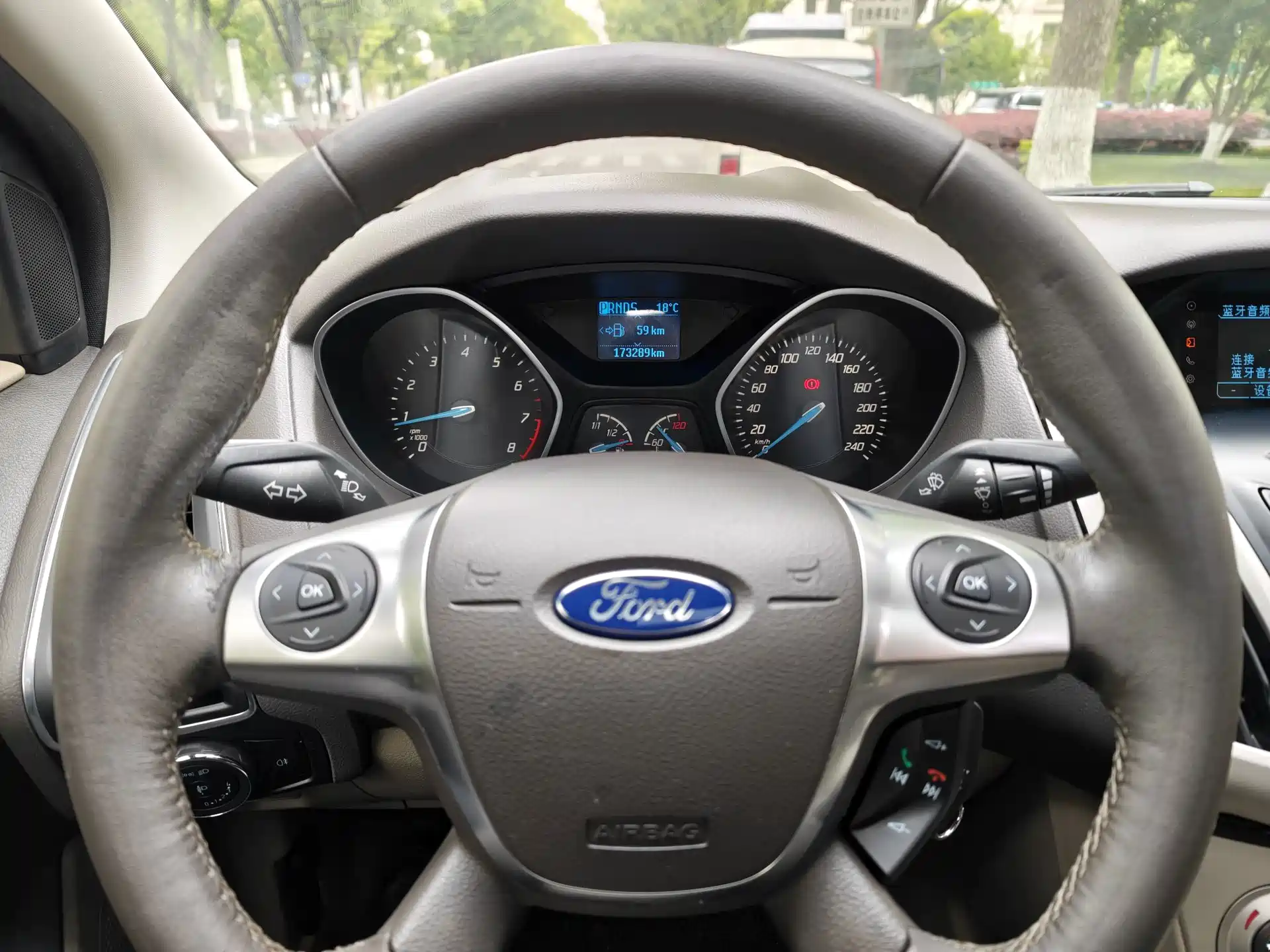 Фото 10 - Ford Focus