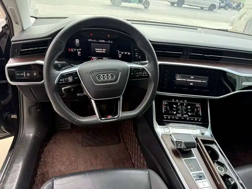 Audi A6 (Import) 2020 allroad quattro Explorer 55 TFSI Premium Off-Road фото 3