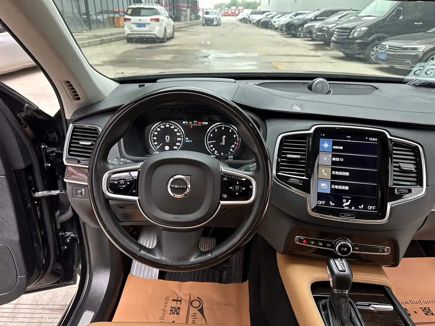 VOLVO XC90