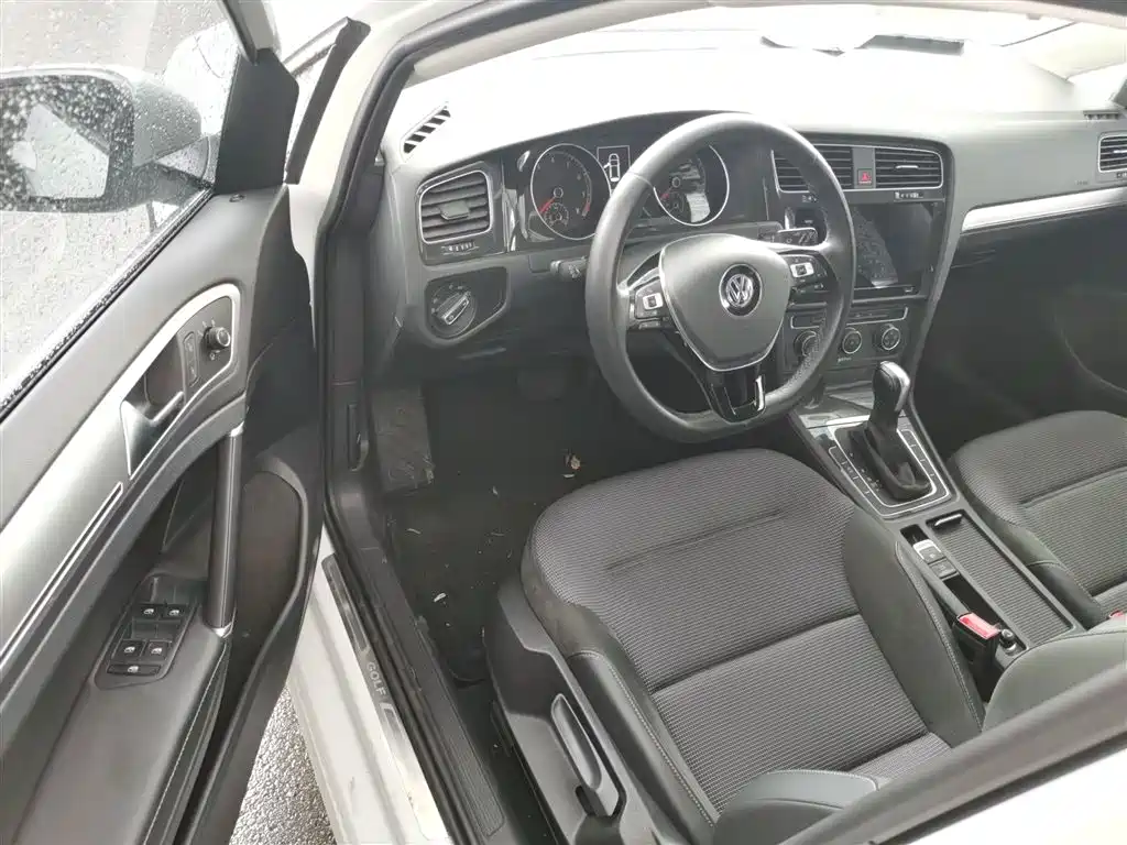 Volkswagen Golf 2020 280TSI DSG Comfort фото 16