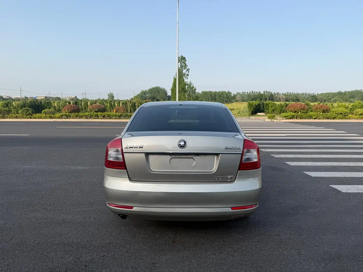 Škoda Octavia 2014 1.6L Auto Yijun Edition фото 7