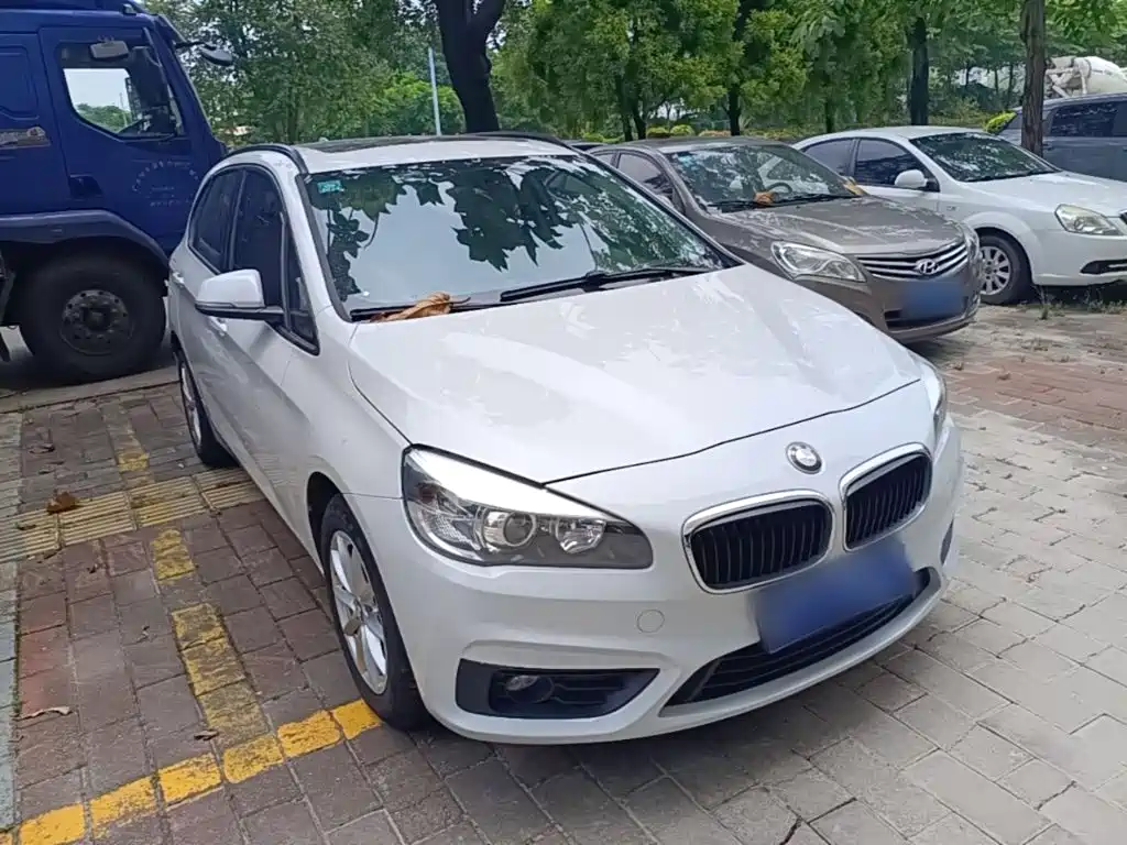 BMW 2 Series Touring 2016 2016 218i Fashion Model
