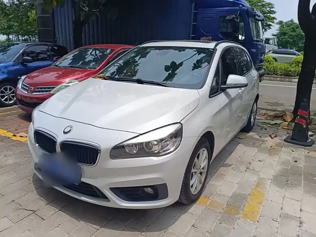 BMW 2 Series Touring 2016 2016 218i Fashion Model