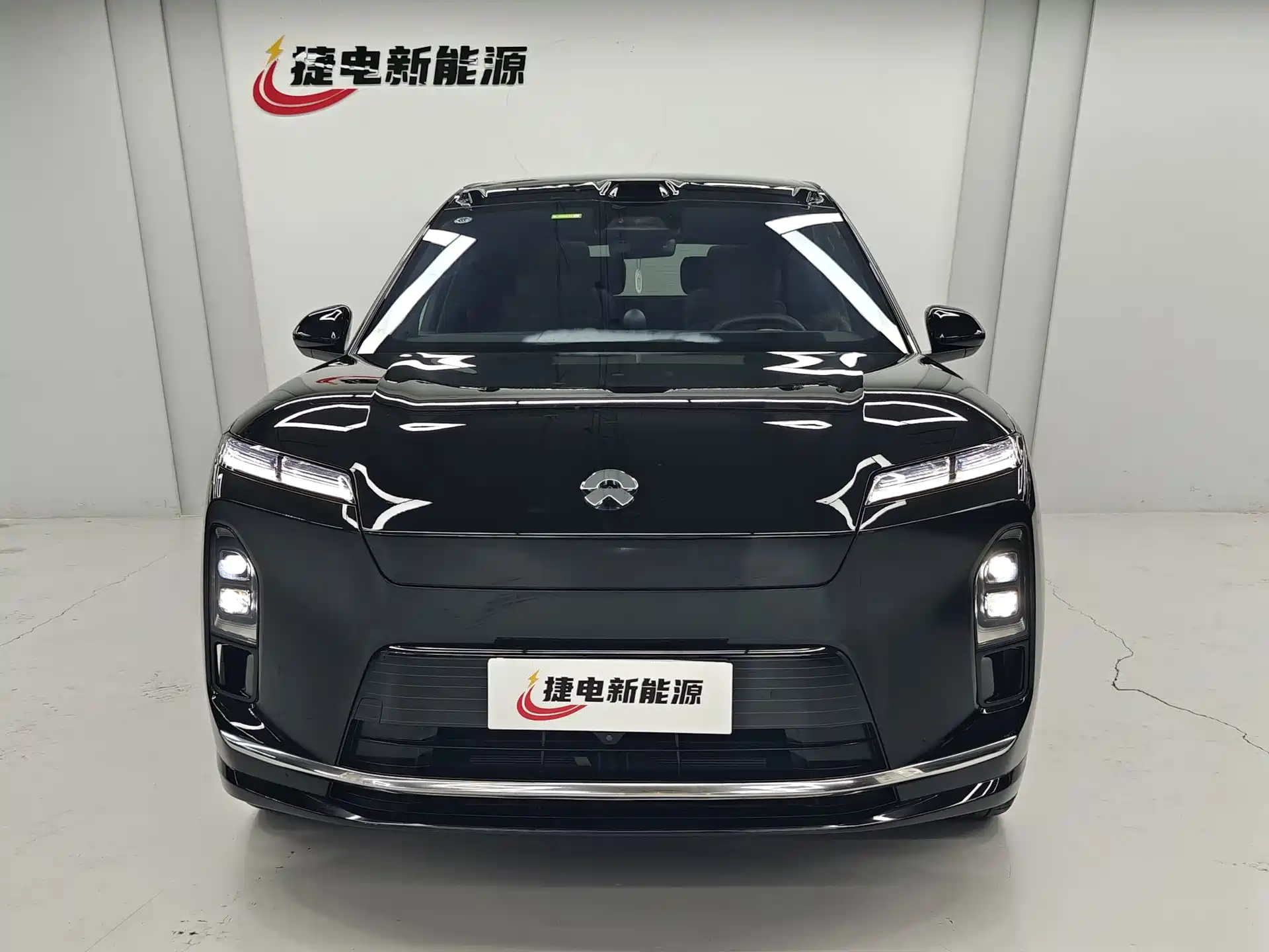 Фото 3 - NIO ES8