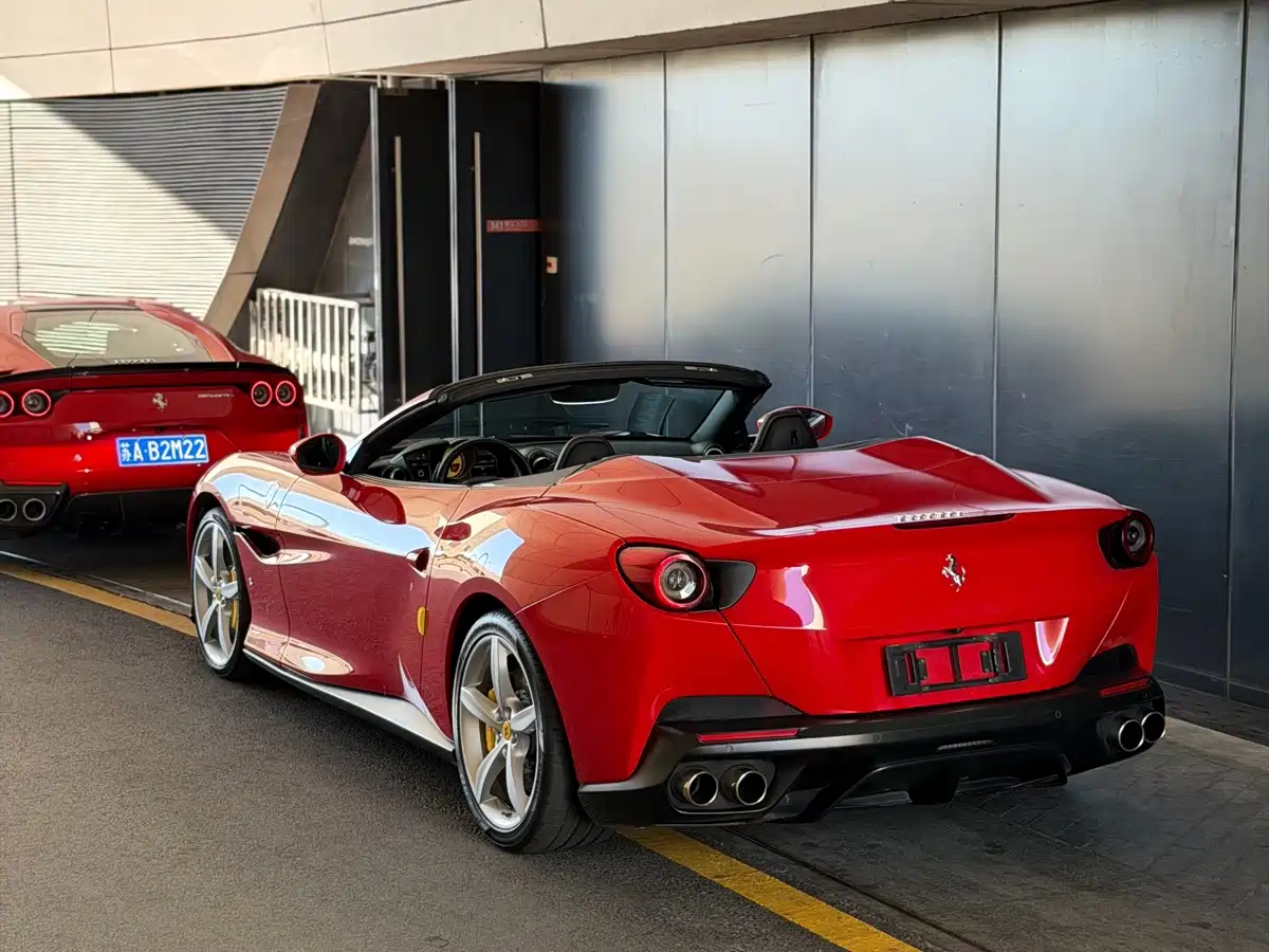 Ferrari Portofino 2019 2018 Model 3.9T