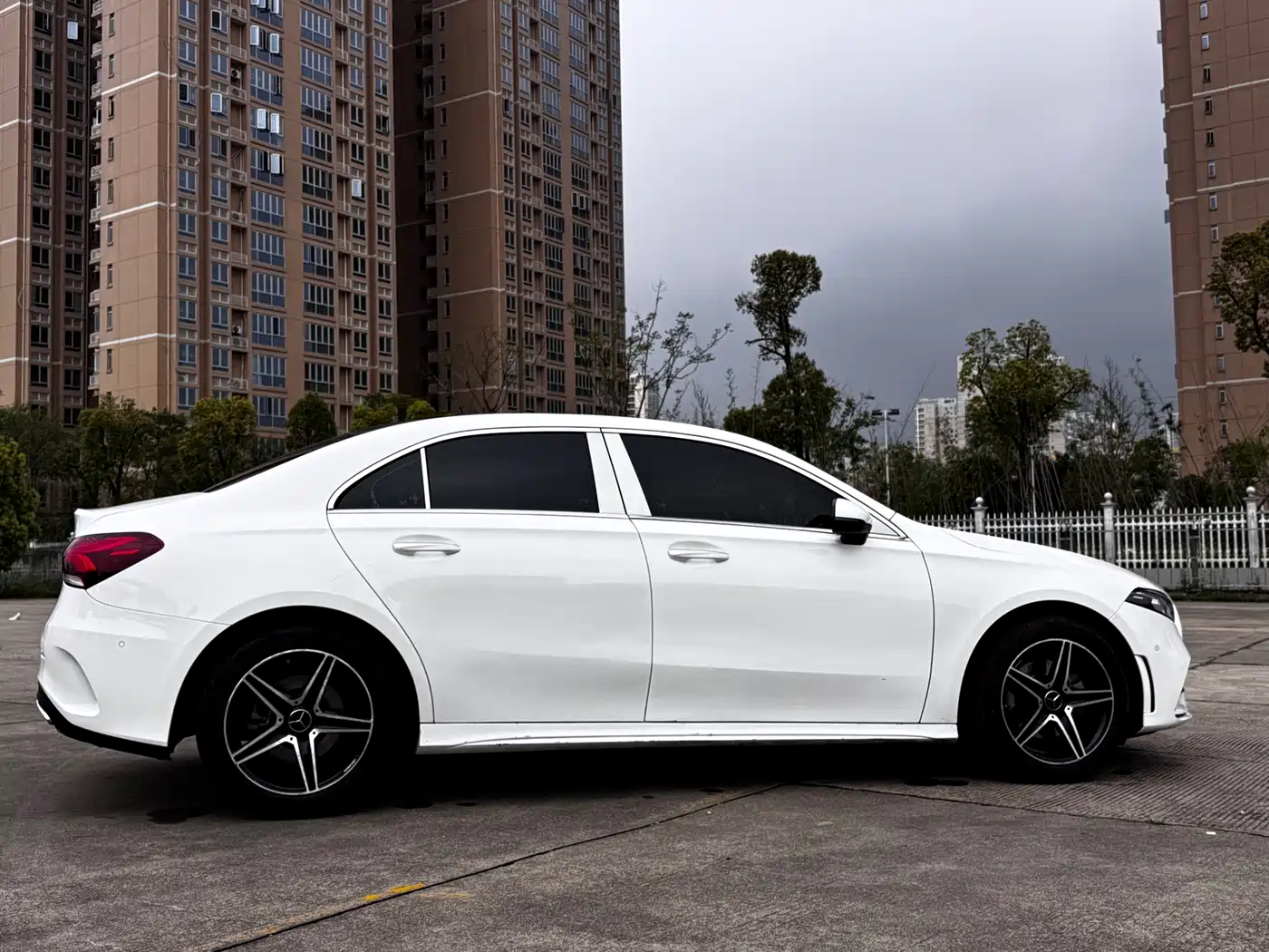 Mercedes-Benz A-Class 2021 A 200 L Sport Sedan Fashion Edition фото 19